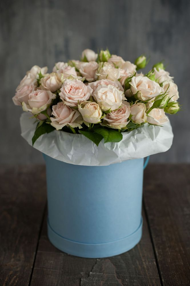 корпоративная коробка с розами для офиса в Симферополи