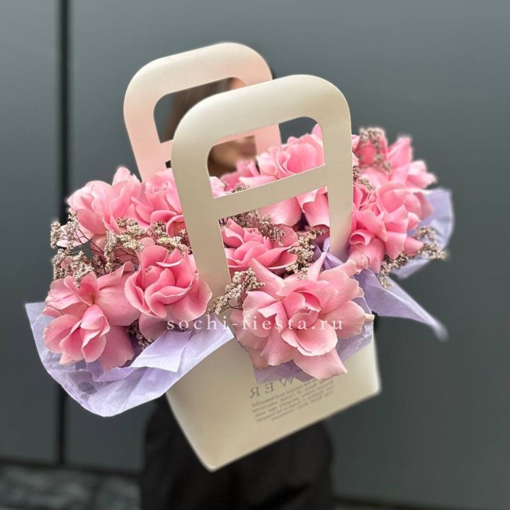 Сумочка розовых роз "Плинки" в Симферополи