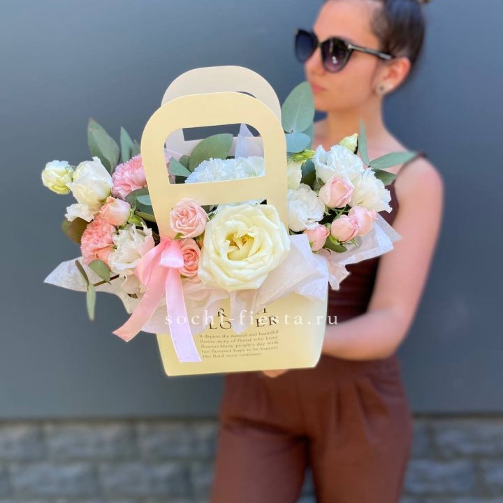 Цветочная сумочка "Рафаэль" в Симферополи