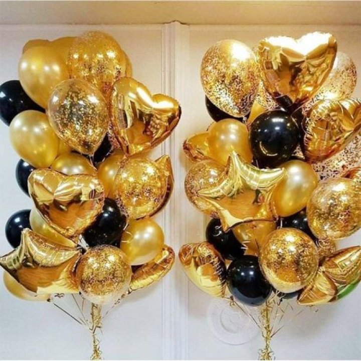 Фонтан шаров "Чёрное золото" в Симферополи