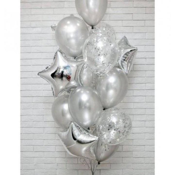 Фонтан шаров "Сильвер мун" в Симферополи