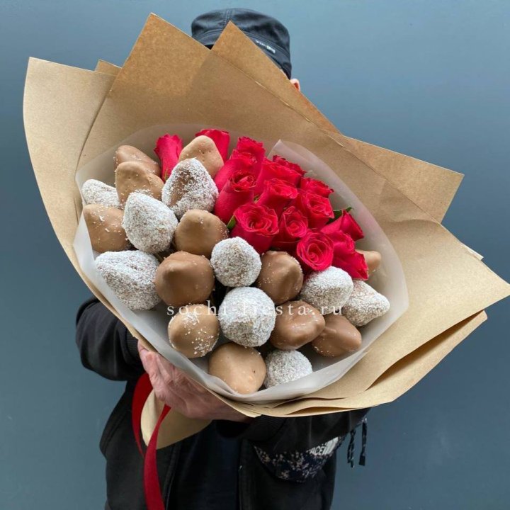 Розы и клубника в шоколаде Мерси в Симферополи
