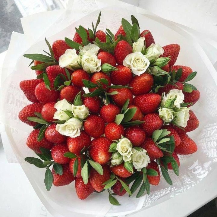 Клубника со сливками №2 в Симферополи