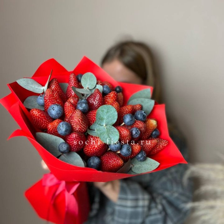 Клубничный бум №1 в Симферополи