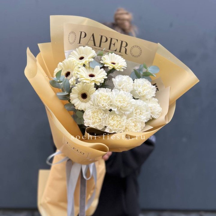  Букет с диантусами и герберами в Симферополи