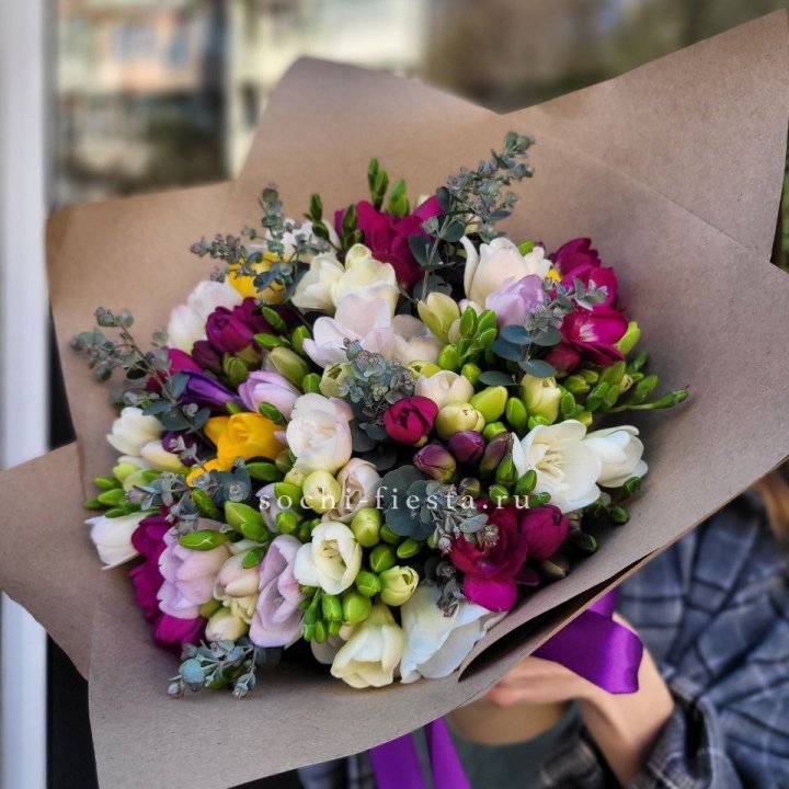 Букет фрезий "Радуга" в Симферополи