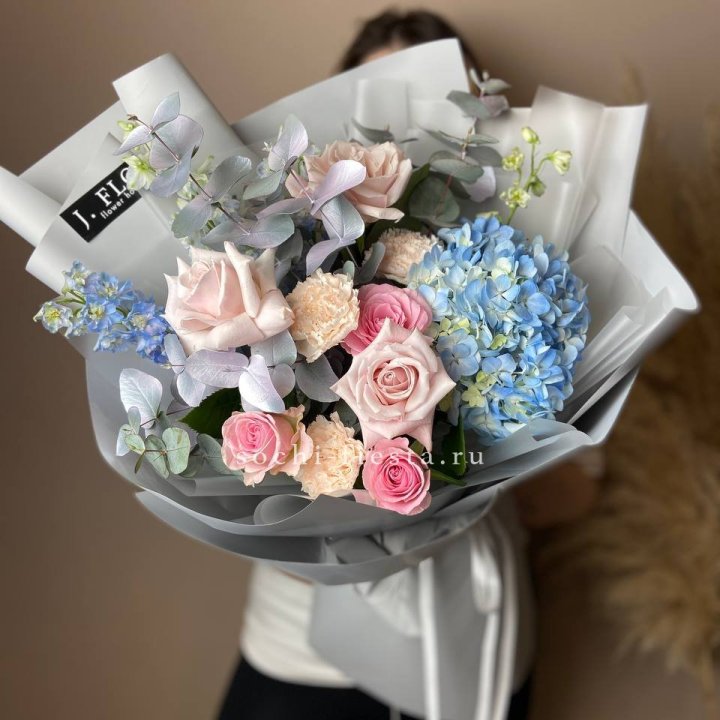 Букет с гортензией № 4 в Симферополи