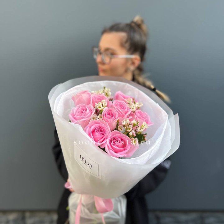 Букет розовых роз  в Симферополи