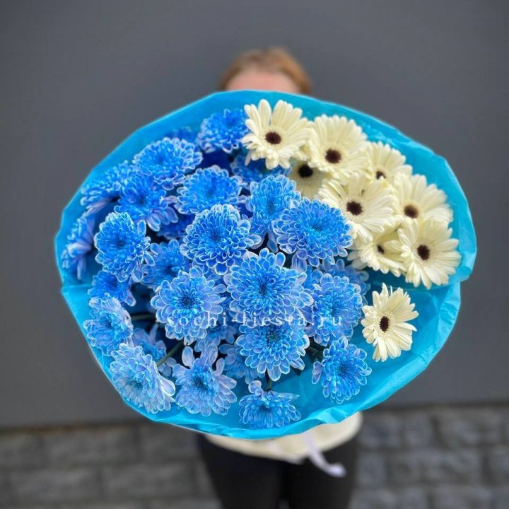 Букет хризантем и гербер в Симферополи