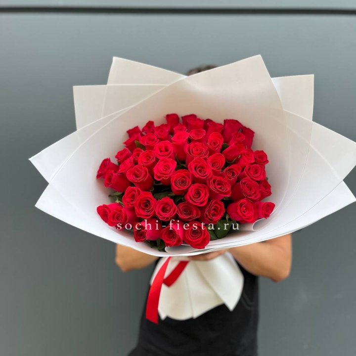 51  красная роза в Симферополи