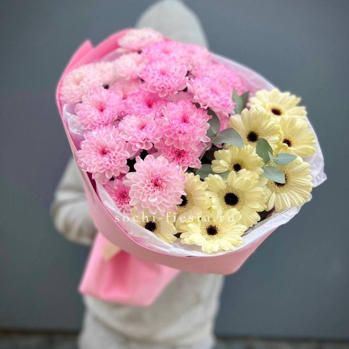 Дуо хризантем и гербер в Симферополи