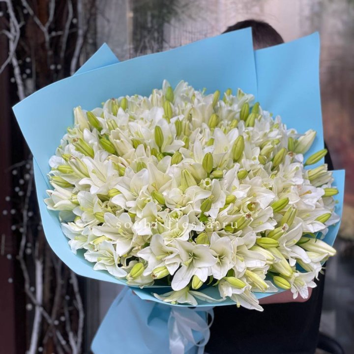 51 лилия в оформлении в Симферополи