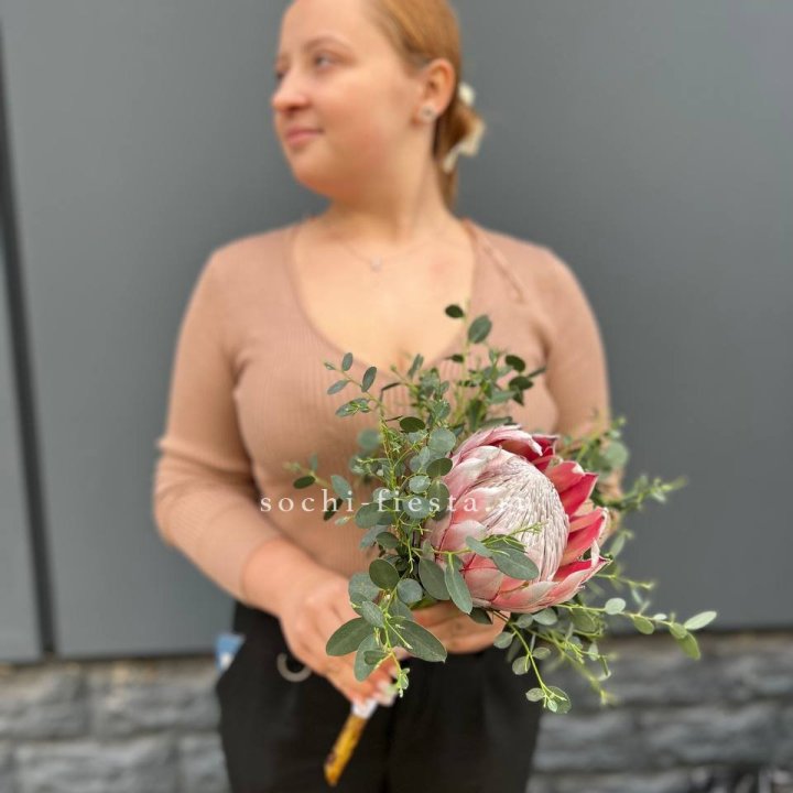 Свадебный букет "Протея" в Симферополи