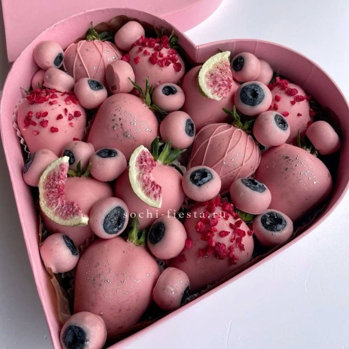 Клубника в шоколаде Сердце в Симферополи