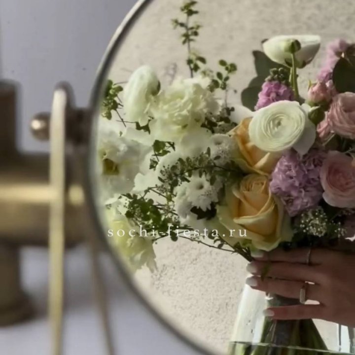 Цветочная подписка "Пакет средний" в Симферополи