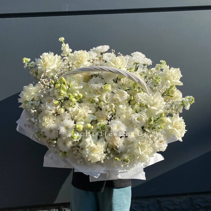 Корзина "Белоснежка" в Симферополи