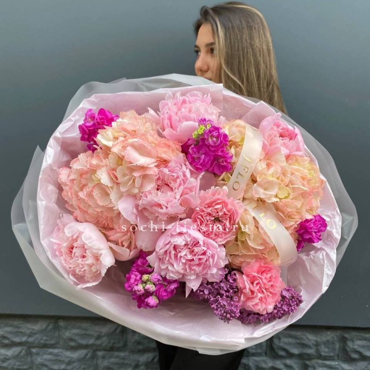  Букет "Фловер пионс" в Симферополи