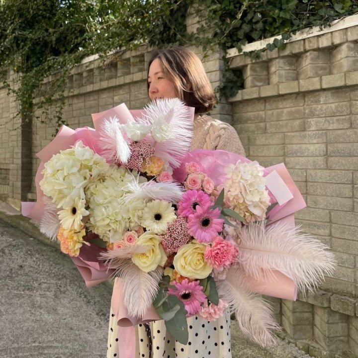 Дизайнерский букет "Валенсия" в Симферополи