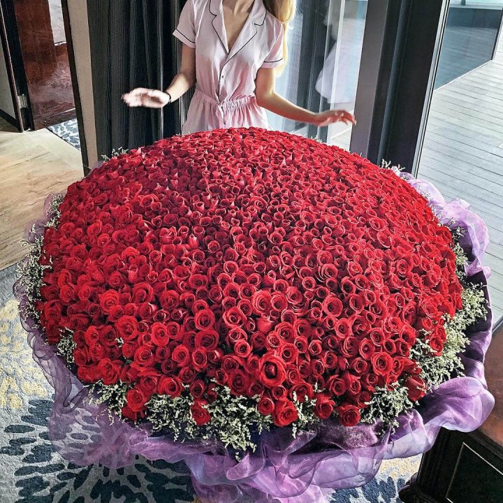 1001 роза в Симферополи