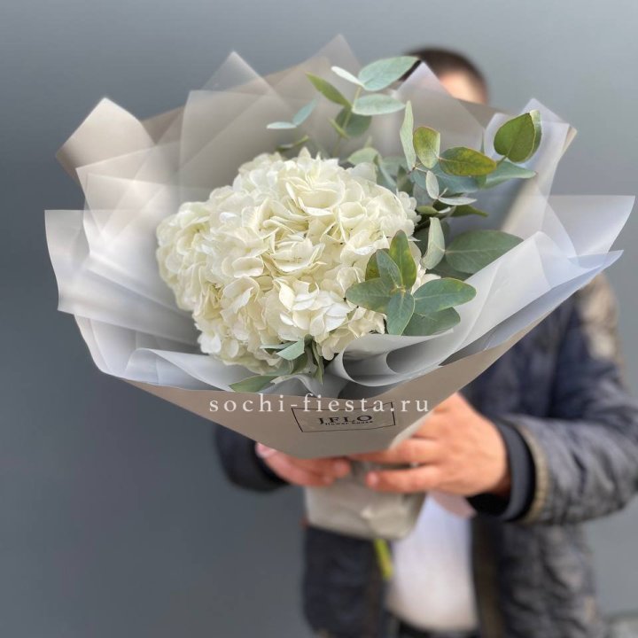  Букет  из белой гортензии в Симферополи