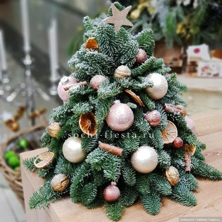 Новогодняя елочка "Блеск" в Симферополи