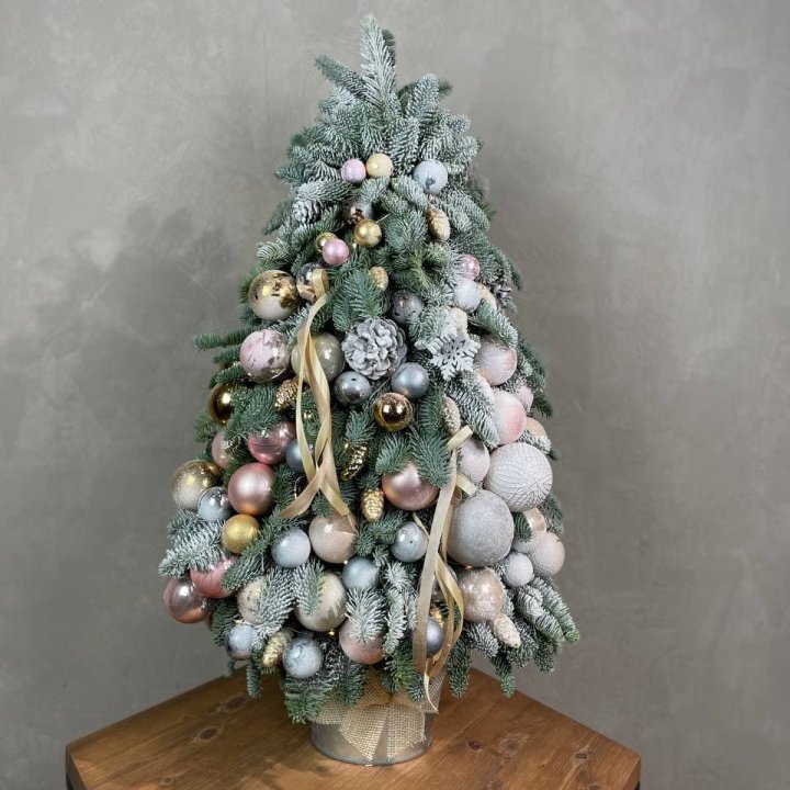 Новогодняя ёлка из веток датского нобилиса в Симферополи