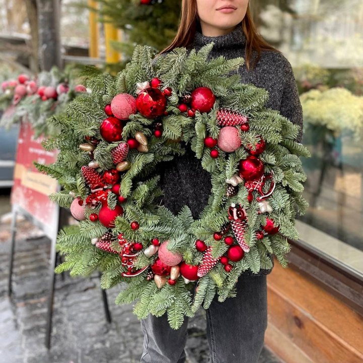 Рождественский венок  в Симферополи