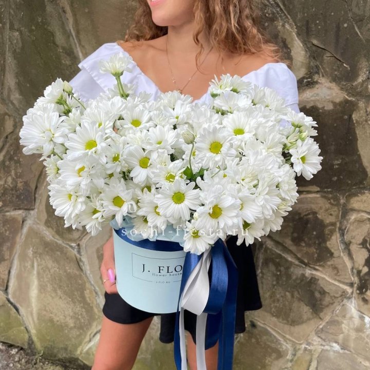 Коробка с хризантемами №2 в Симферополи