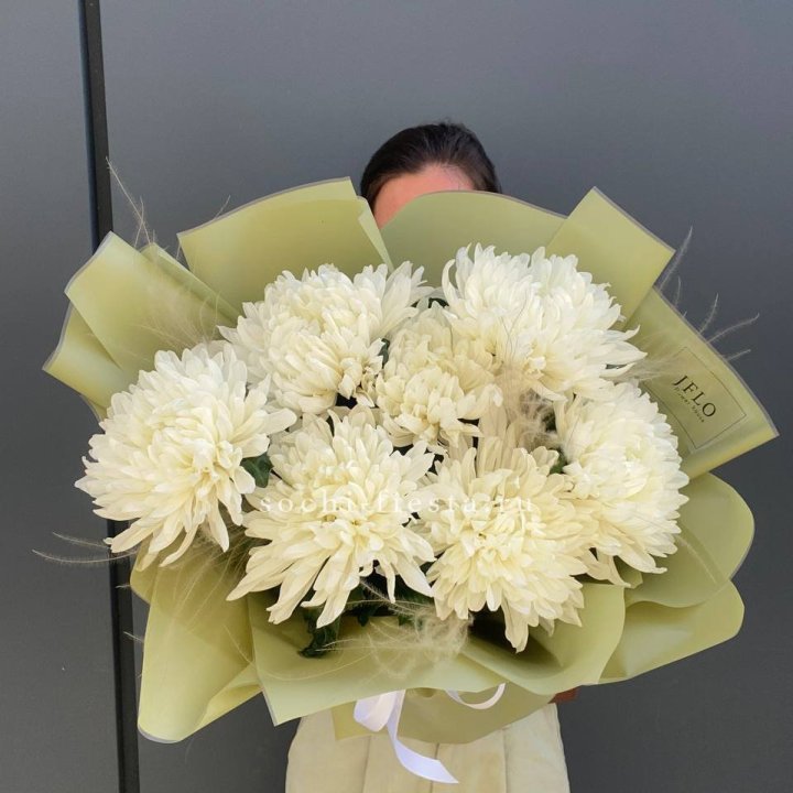 Букет одноголовых хризантем  в Симферополи