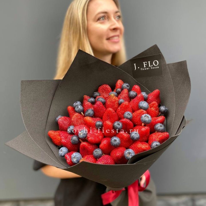 Ягодный вальс в Симферополи