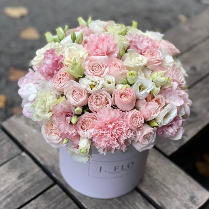 Цветочный бокс "Люксур" в Симферополи