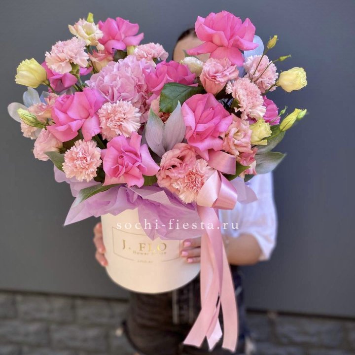 Цветочный бокс "Сальма" в Симферополи