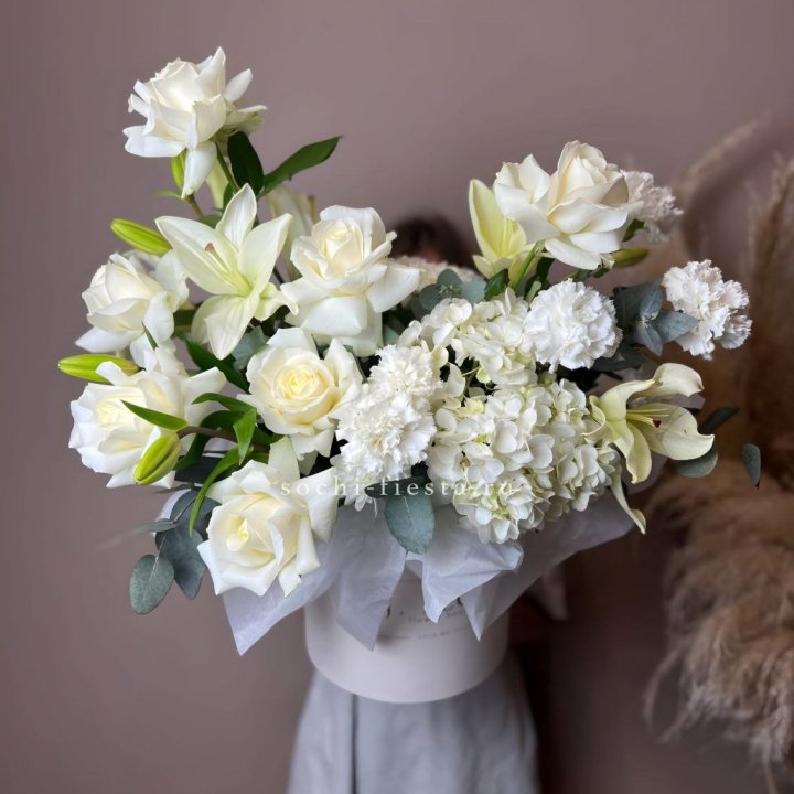 Цветочный бокс "Вайт дримс" в Симферополи