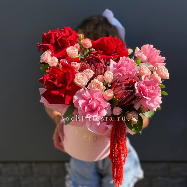 Дизайнерский цилиндр "Густо" в Симферополи