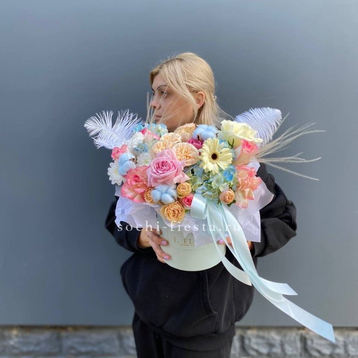 Бокс "Голубая нева" в Симферополи