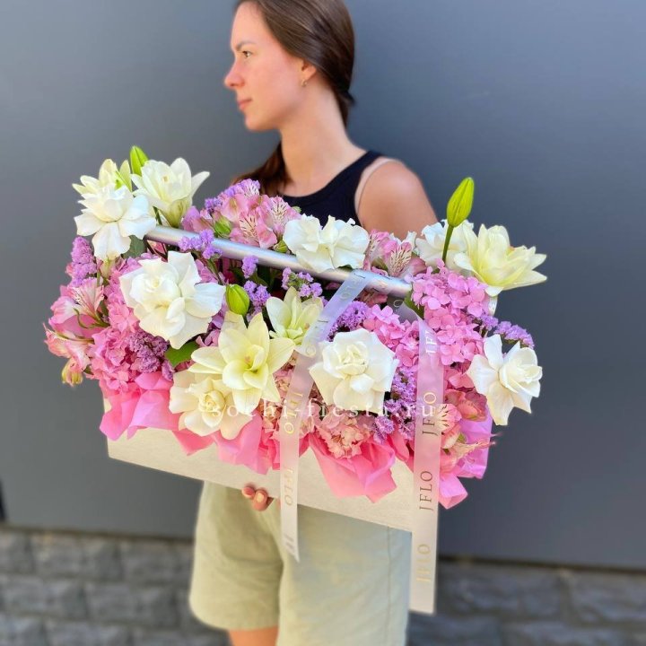 Большой бокс розовый в Симферополи