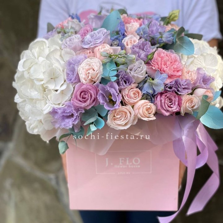 Цветочный бокс макси каб в Симферополи