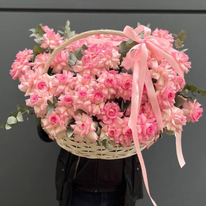 51 розовая роза в корзине в Симферополи