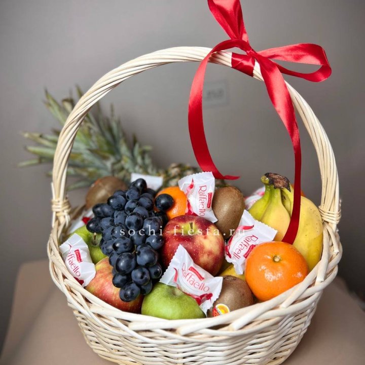 Фруктовая корзина №3 в Симферополи