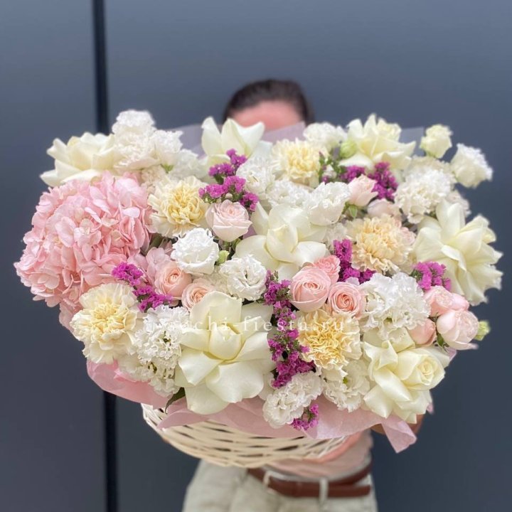 Корзина "Воздушная нежность" в Симферополи
