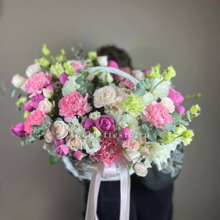 Корзина "Яркая" в Симферополи