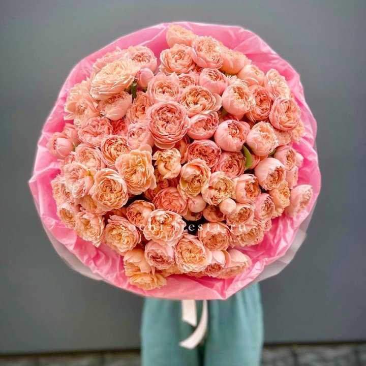 Букет кустовых пионовидных роз Джульетта "Принцесса" в Симферополи