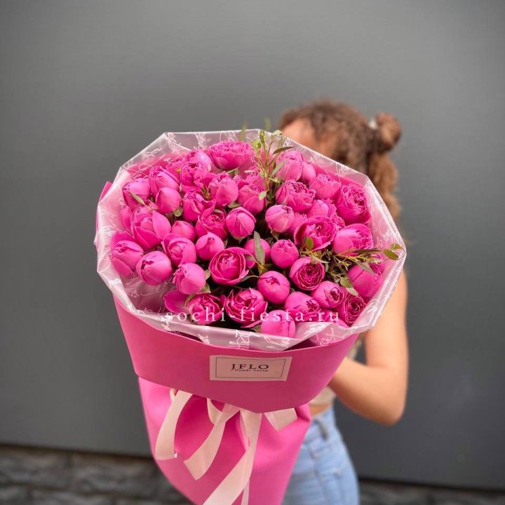 Кустовые розы букет Мисти Баблс в Симферополи