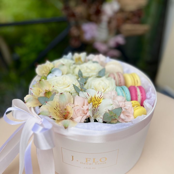 Цветочный бокс "Ника" в Симферополи