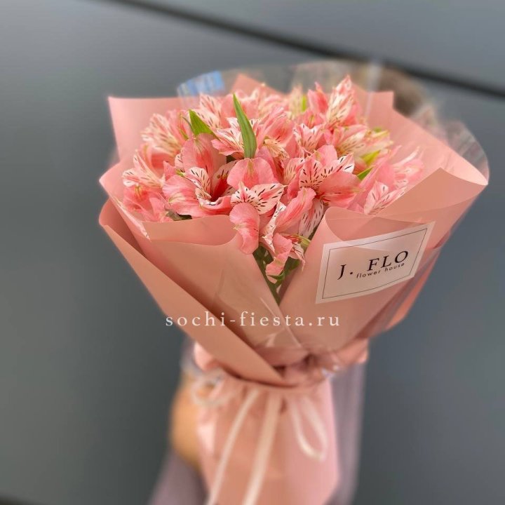 Букет альстромерий розовых в Симферополи