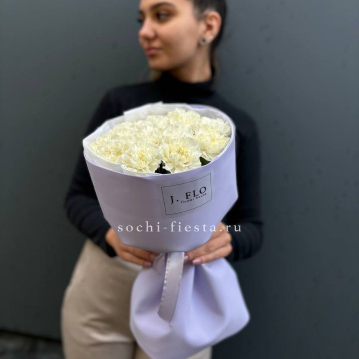 Букет белых диантусов в Симферополи