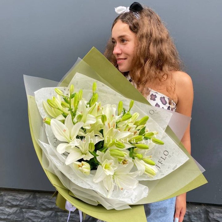 Букет  лилий "Изумруд" в Симферополи