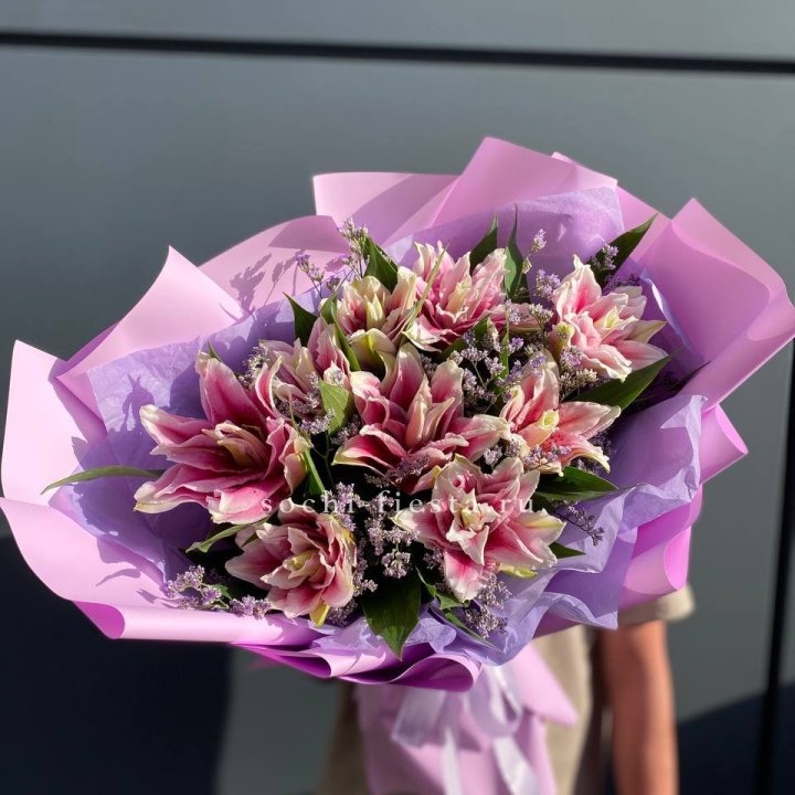 Букет пионовидных лилий №4 в Симферополи