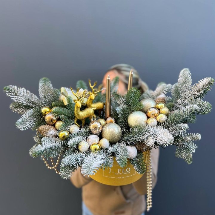 Композиция "Мери крисмас голд" в Симферополи