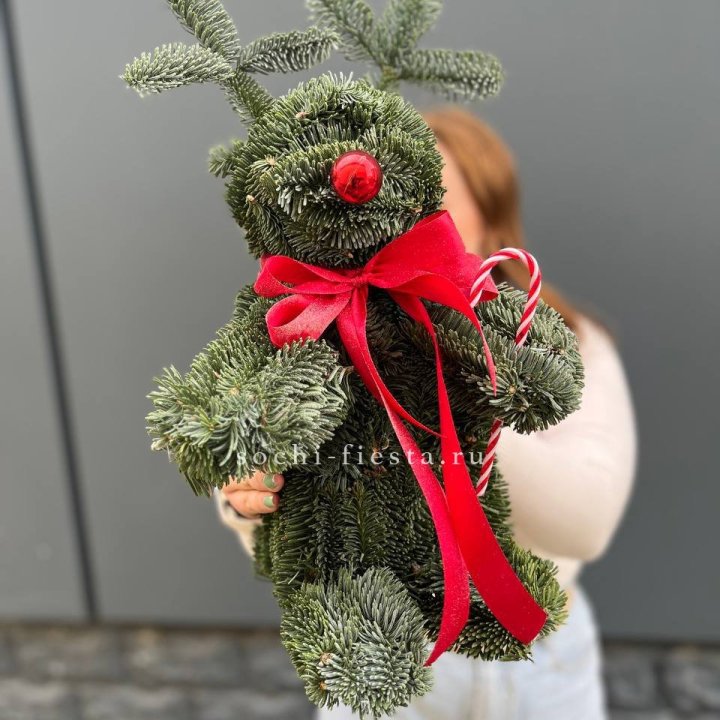 "Олень" из нобилиса в Симферополи